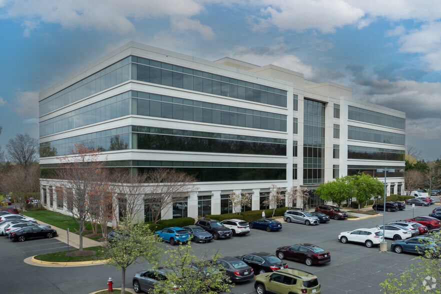 More Photos Of 14151 Park Meadow Dr, Chantilly Office For Lease