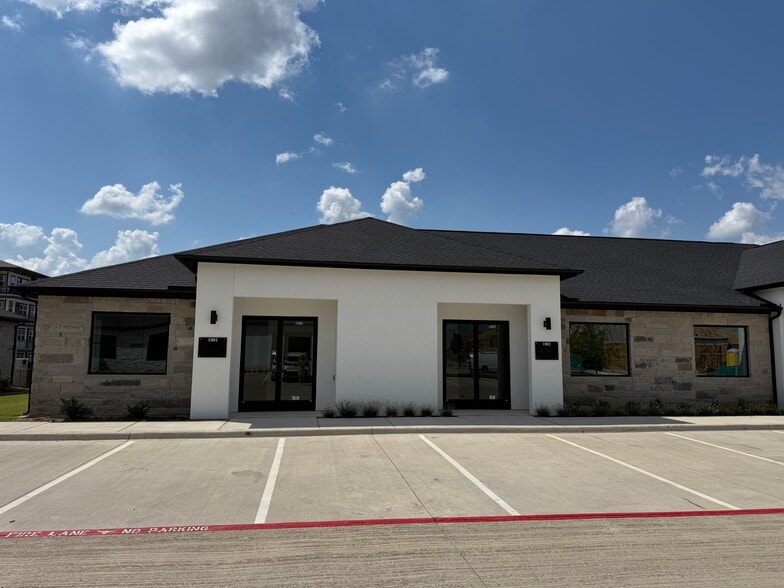 More Photos Of 6000 Alma Rd, McKinney Unknown For Lease
