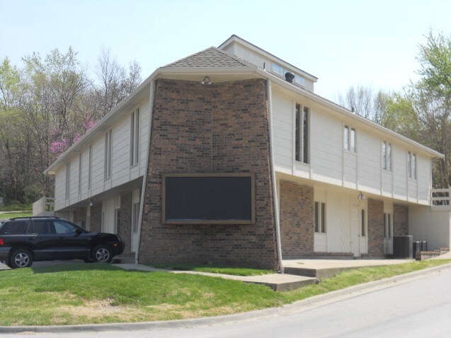 More Photos Of 601 4th St, Platte City Office For Sale