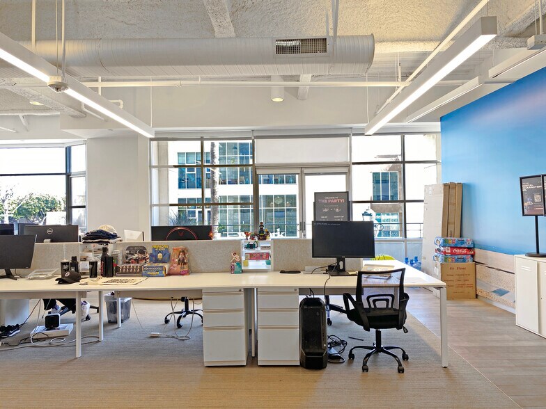 More Photos Of 301 Arizona Ave, Santa Monica Office For Lease