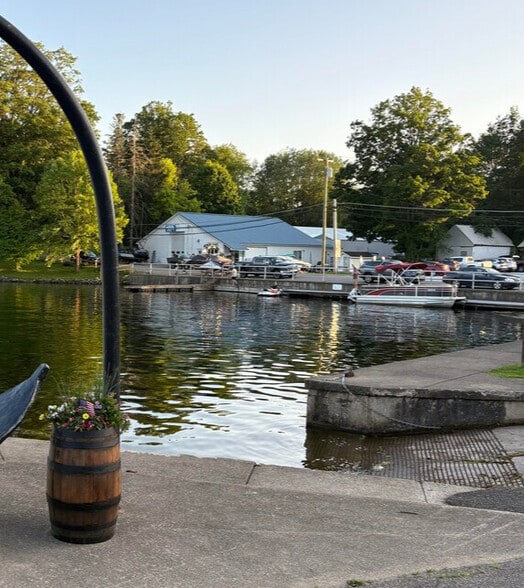 Primary Photo Of 2745 Shadyside Rd, Findley Lake Marina For Sale