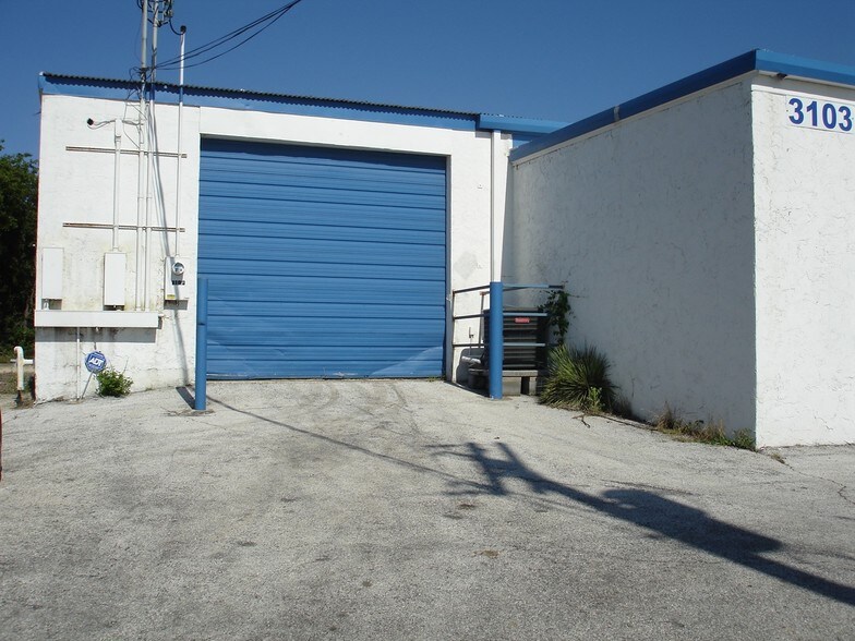 More Photos Of 3103 SE Loop 410, San Antonio Service For Sale