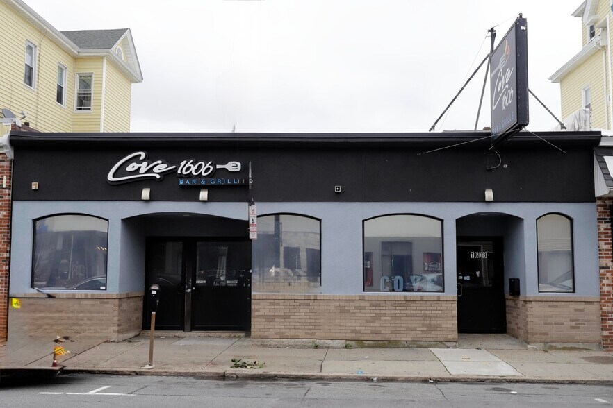 More Photos Of 1606-1610 Acushnet Ave, New Bedford Restaurant For Sale