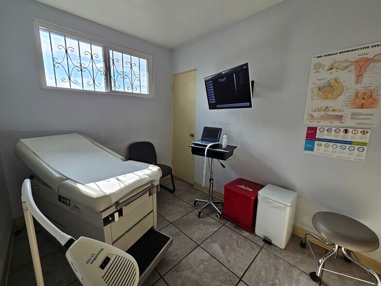 More Photos Of 1376 N Waterman Ave, San Bernardino Medical For Lease