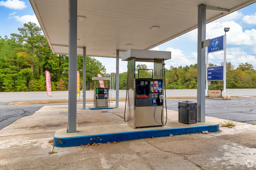 More Photos Of 7781 Highway 167 S, Sheridan Convenience Store For Lease