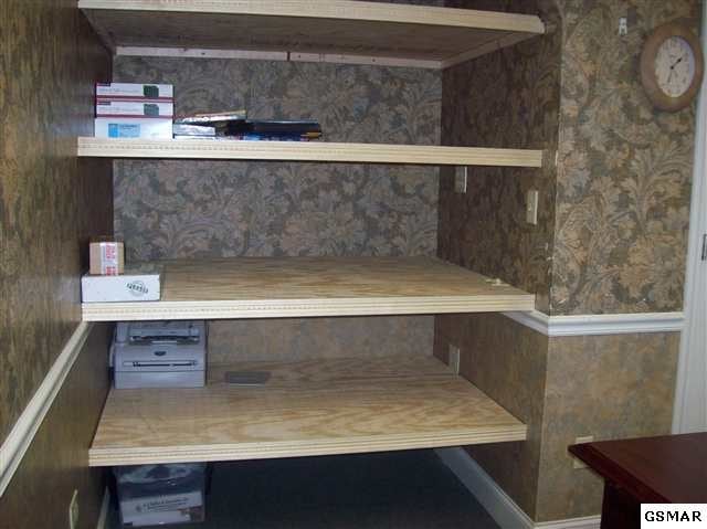 More Photos Of 400 Park Rd, Sevierville Office For Sale