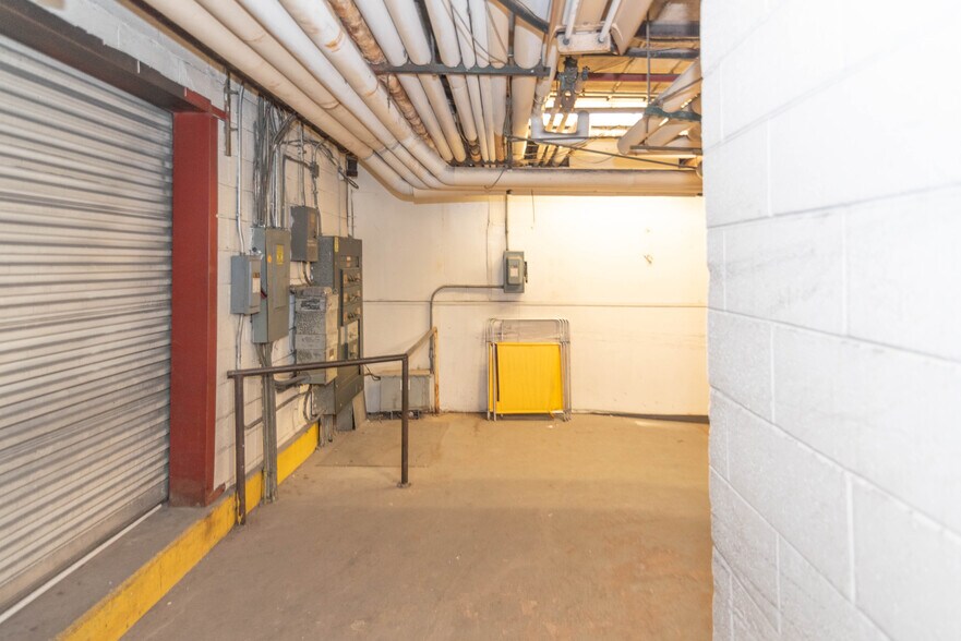 More Photos Of 101 W Fayette St, Baltimore Apartments For Sale