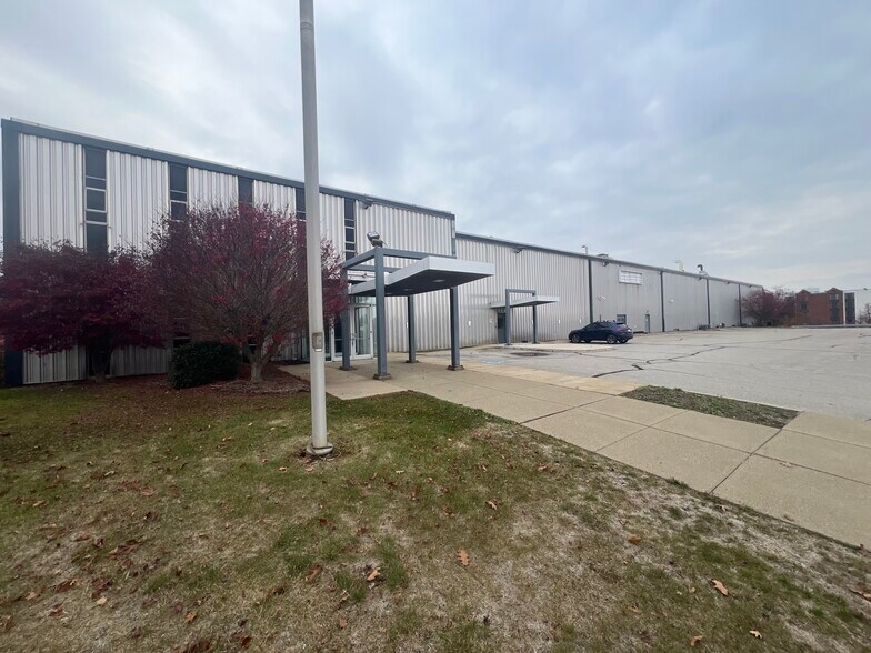 More Photos Of 6515 Steubenville Pike, Pittsburgh Manufacturing For Sale