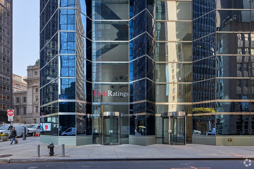 More Photos Of 33 Whitehall St, New York Office For Sale
