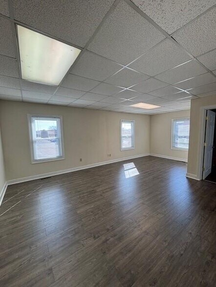 More Photos Of 1231-1249 Mall Dr, Richmond Medical For Lease