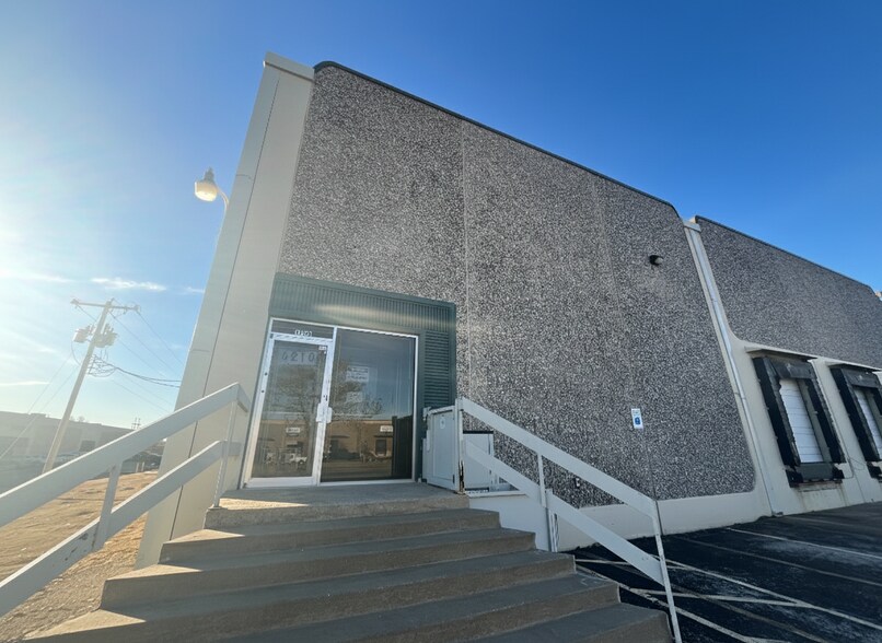 More Photos Of 4210 Will Rogers Pky, Oklahoma City Distribution For Lease