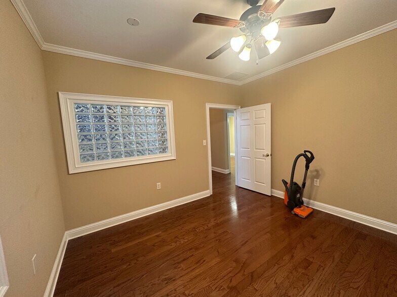 More Photos Of 416 Pirkle Ferry Rd, Cumming Office Residential For Sale