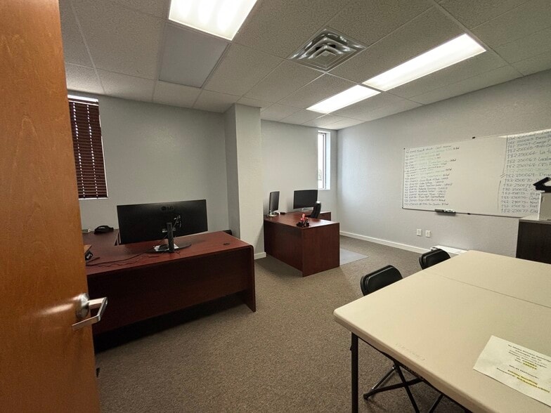More Photos Of 6724 Guada Coma Dr, Schertz Warehouse For Lease