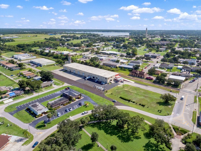 More Photos Of 110-112 W Interlake Blvd, Lake Placid Warehouse For Sale
