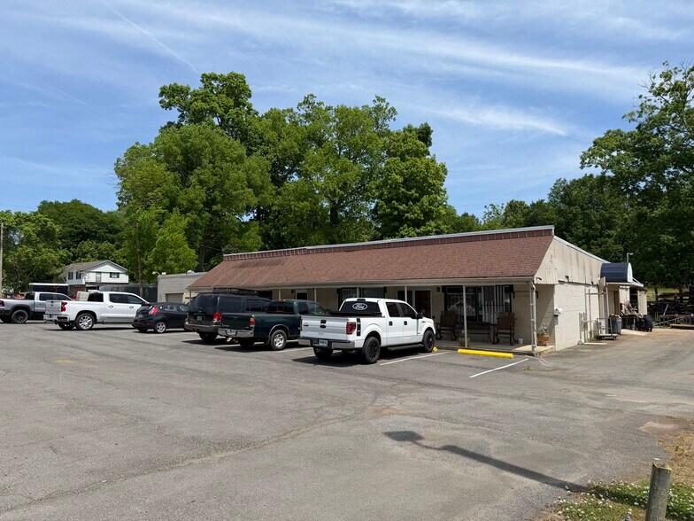 More Photos Of 1913 Dug Gap Rd, Dalton Light Distribution For Sale