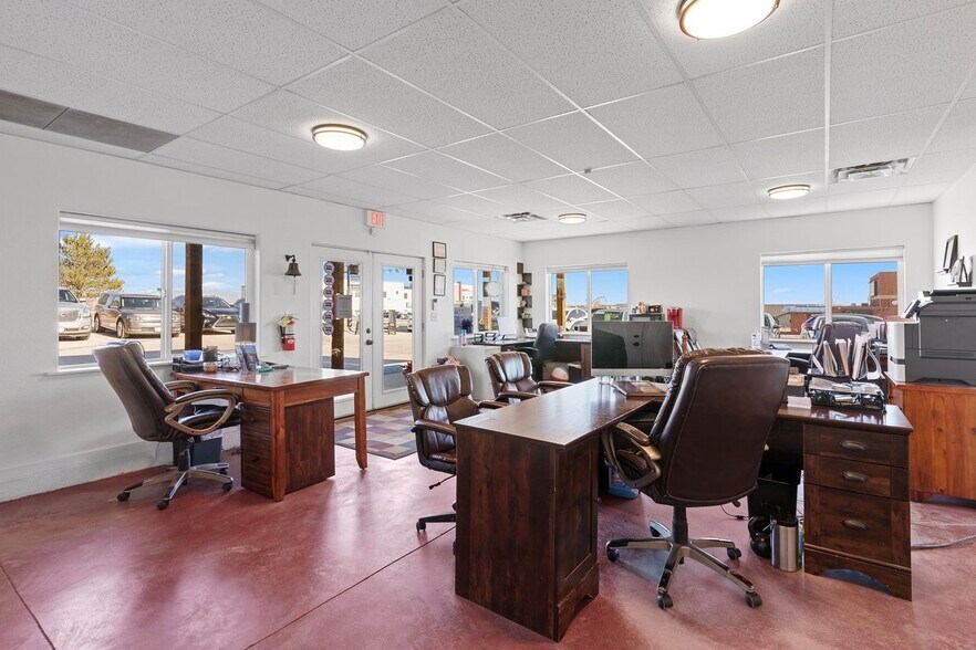 More Photos Of 302 S Purcell Blvd, Pueblo West Auto Dealership For Sale
