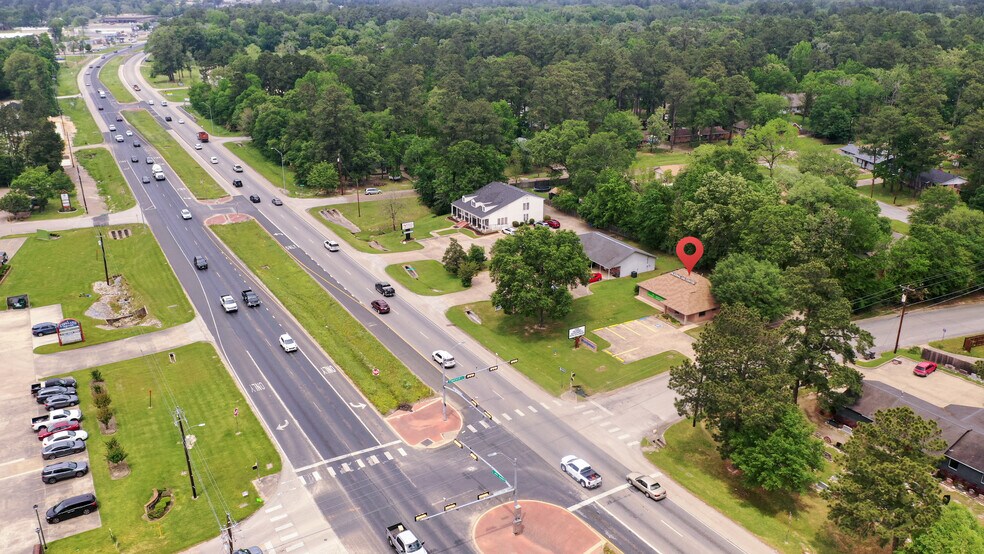 More Photos Of 1321 S John Redditt Dr, Lufkin General Retail For Sale