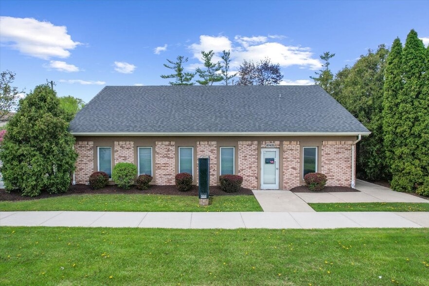 More Photos Of 27435 Southfield Rd, Lathrup Village Medical For Sale