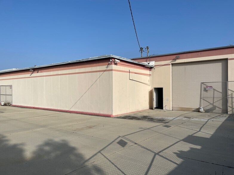 More Photos Of 2230 S Anne St, Santa Ana Manufacturing For Sale
