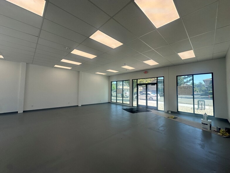 More Photos Of 1975-1995 Bellomy St, Santa Clara Freestanding For Lease