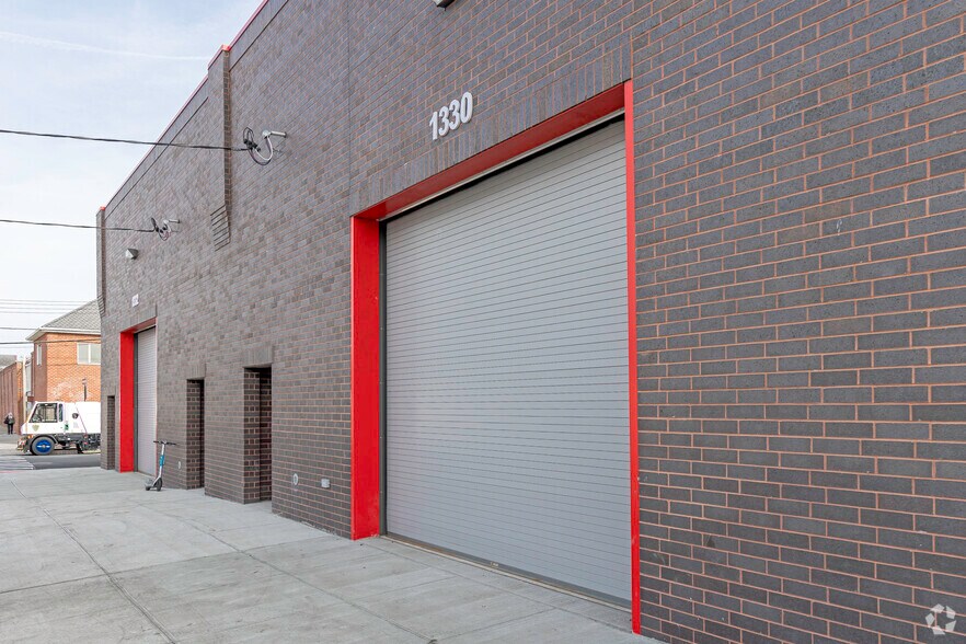 More Photos Of 1330-1332 E Bay Ave, Bronx Industrial For Lease