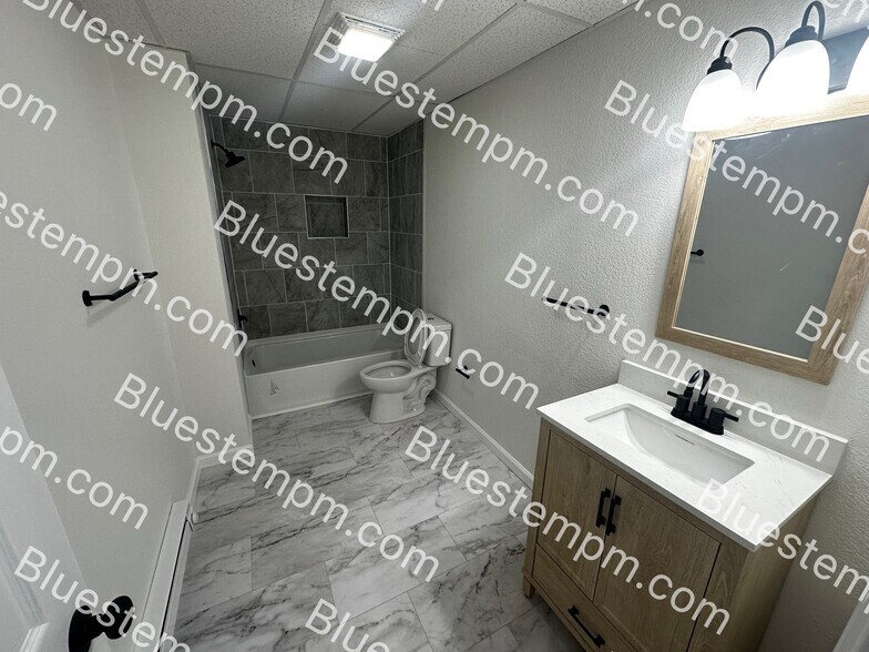 More Photos Of 1115 Felix St, Saint Joseph Apartments For Sale