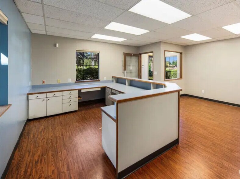 More Photos Of 150 Ryan Rd, Buckley Veterinarian Kennel For Lease