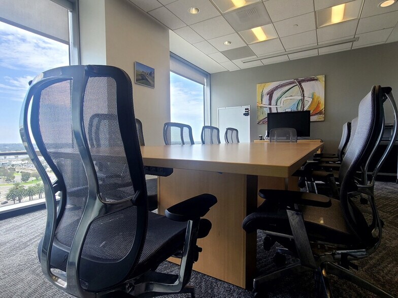 More Photos Of 4695 MacArthur Ct, Newport Beach Coworking Space