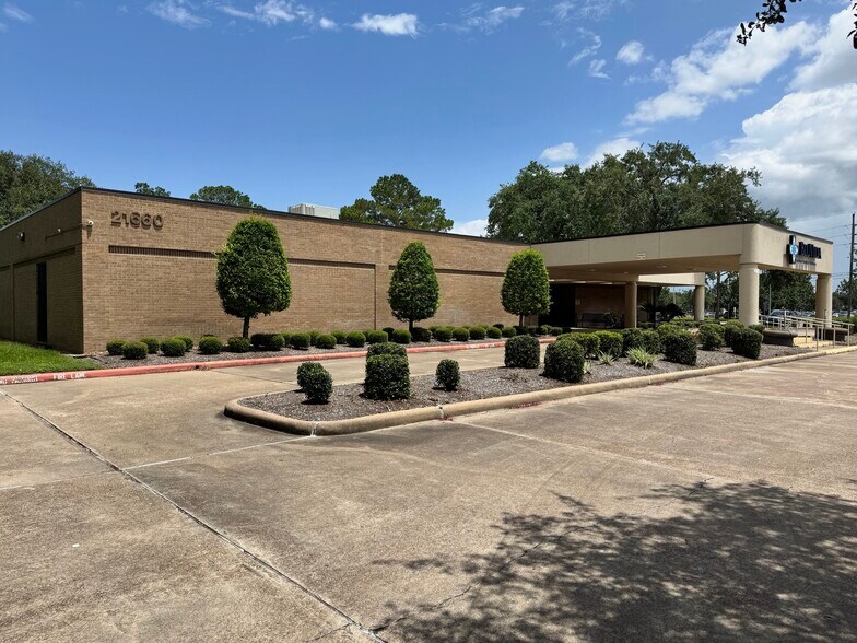 More Photos Of 21660 Kingsland Blvd, Katy Medical For Sale