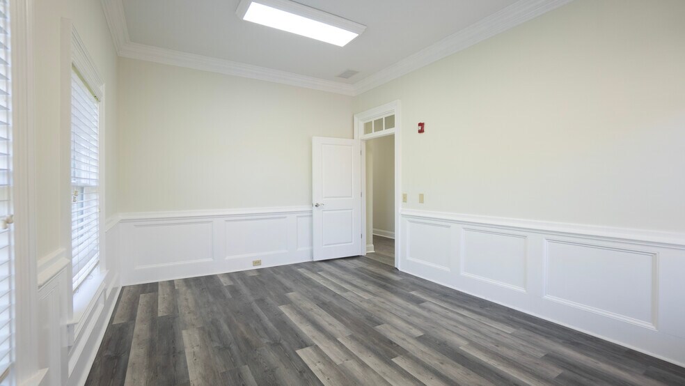 More Photos Of 1325 Satellite Blvd, Suwanee Office For Sale