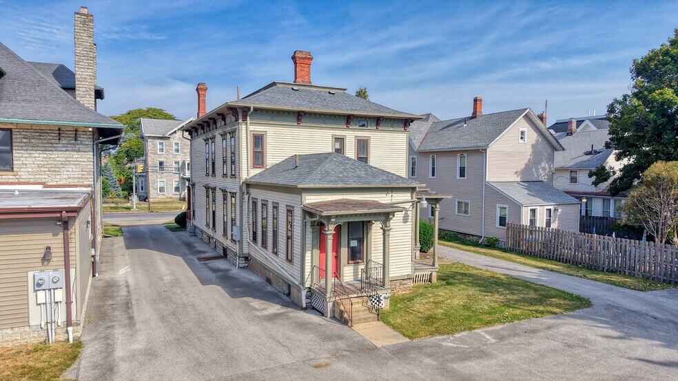 More Photos Of 516 W Washington St, Sandusky Office For Sale