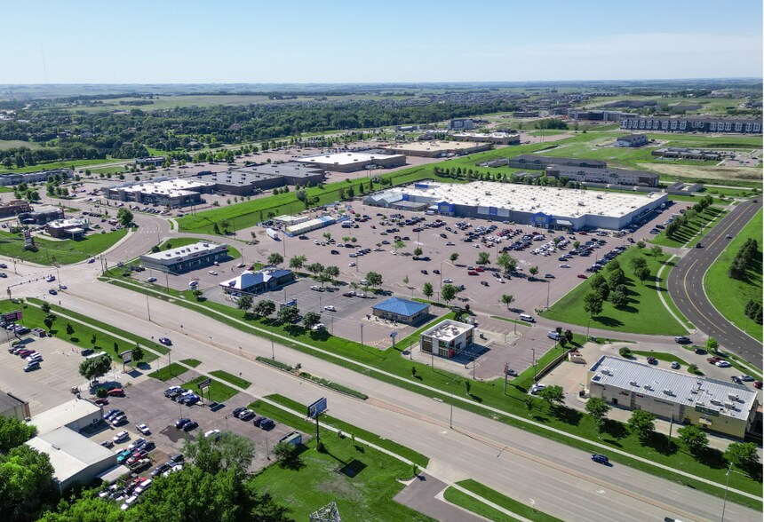 More Photos Of 5800 E 26th St, Sioux Falls Land For Sale