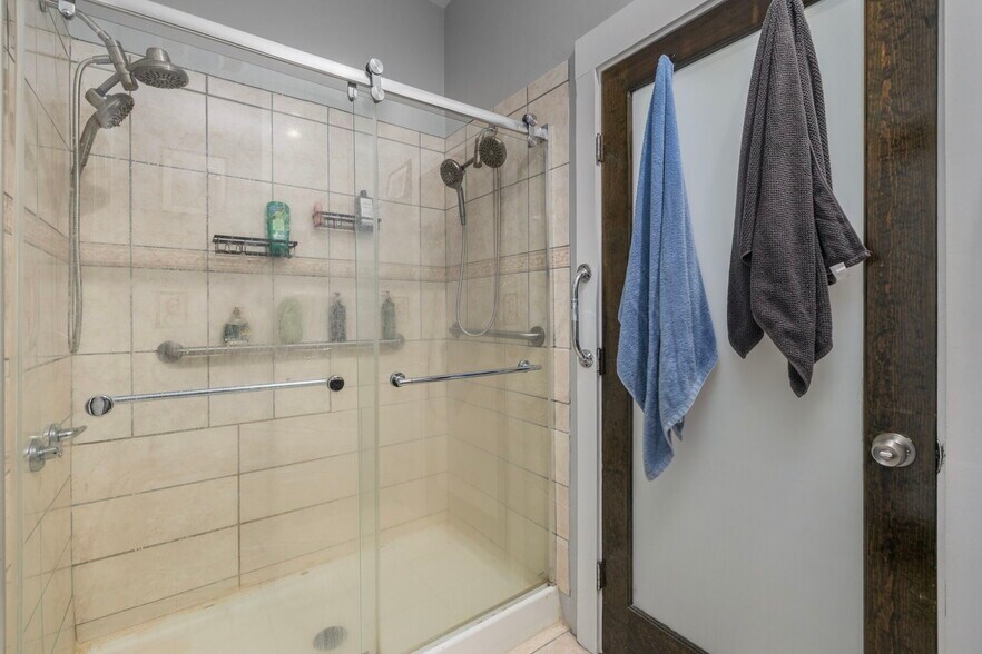 More Photos Of 64-66 Pitman St, Providence Apartments For Sale