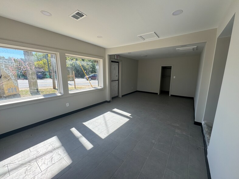 More Photos Of 1126 Memorial Dr SE, Atlanta General Retail For Sale