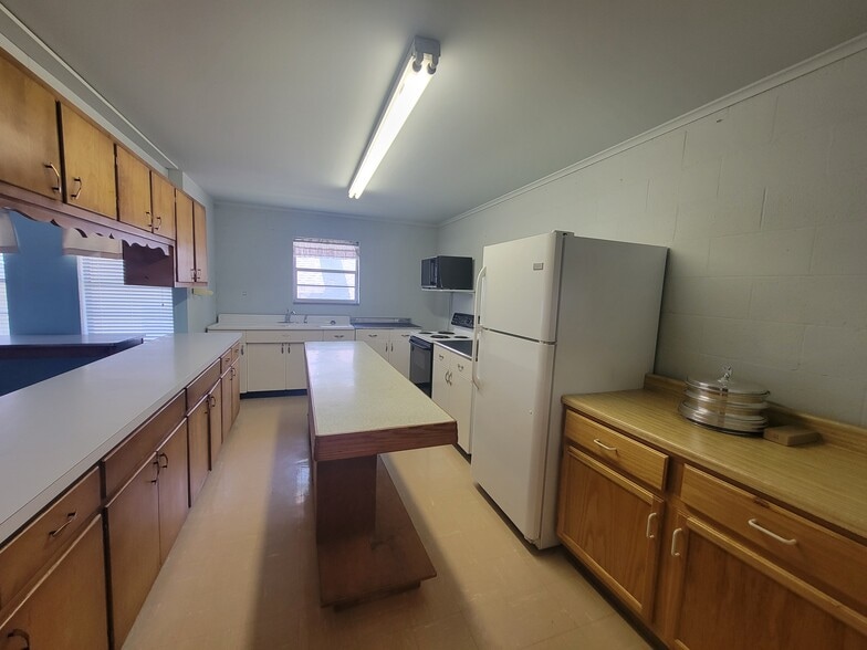 More Photos Of 228 Church St, Winfield Religious Facility For Sale