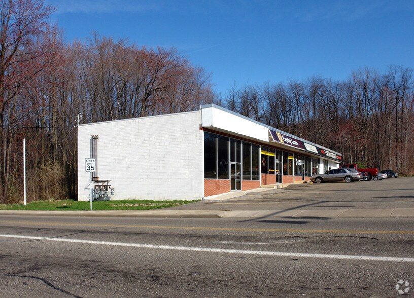 More Photos Of 322-332 Darrow Rd, Akron Storefront For Lease