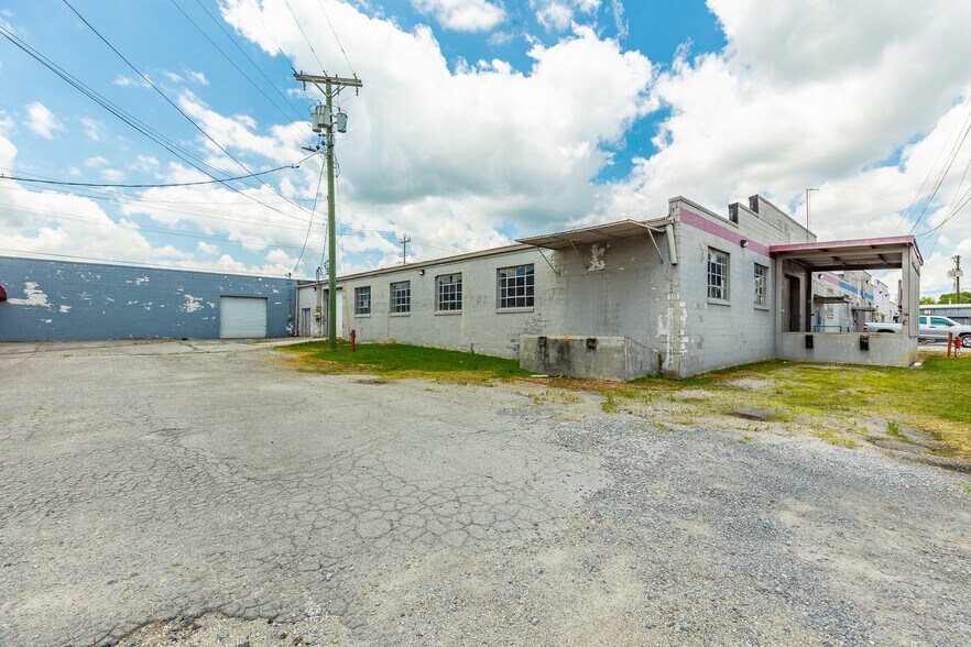 More Photos Of 3715 Calhoun Ave, Chattanooga Manufacturing For Lease