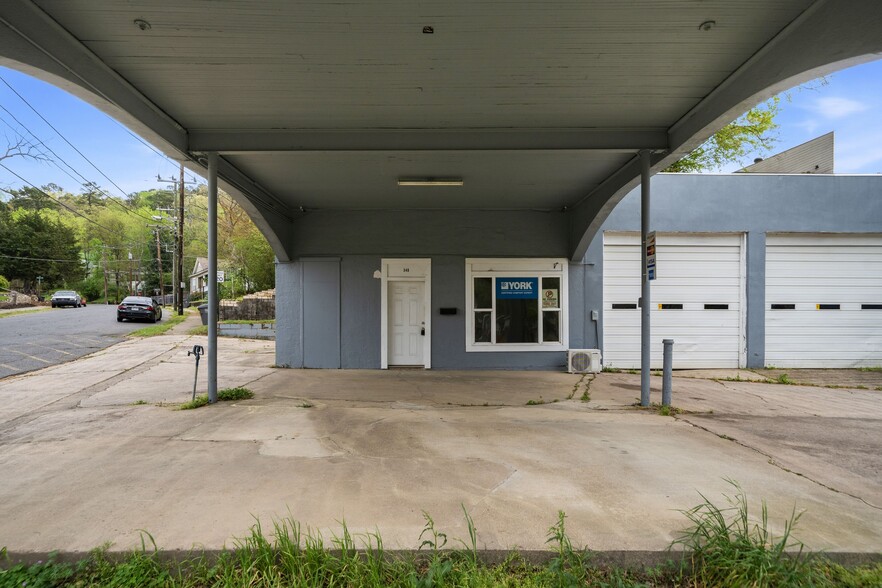 More Photos Of 340 Park Ave, Hot Springs Auto Repair For Sale