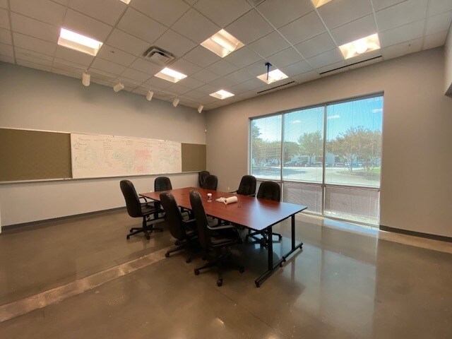 More Photos Of 3301 Matrix Dr, Richardson Research And Development For Sale