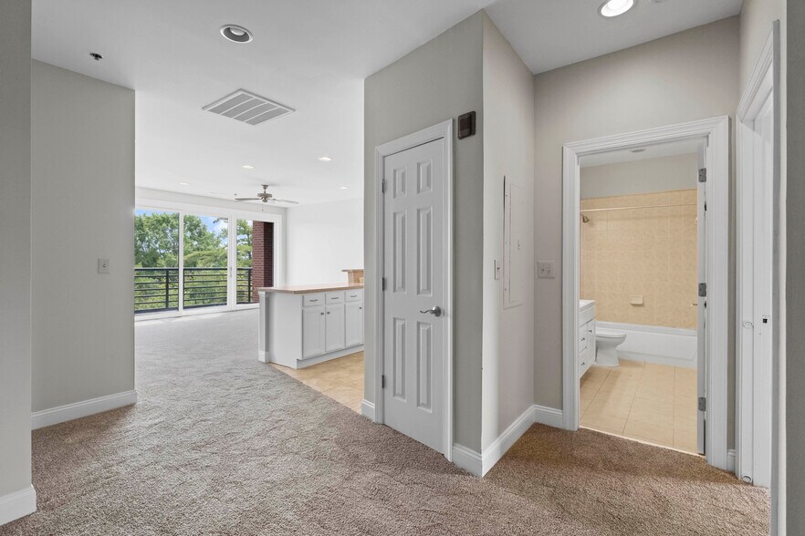 More Photos Of 19701 Bethel Church Rd, Cornelius Office For Sale
