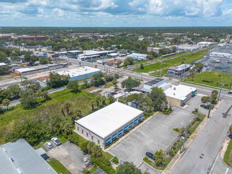 More Photos Of 122 S Segrave St, Daytona Beach Office For Lease
