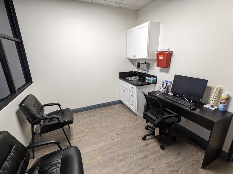 More Photos Of 10807 Laurel St, Rancho Cucamonga Medical For Lease