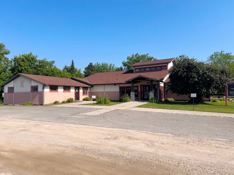 More Photos Of 9 Birch St NE, Remer Medical For Sale
