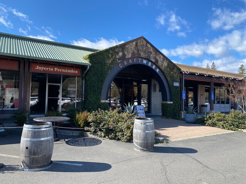 More Photos Of 435 Center St, Healdsburg Unknown For Lease