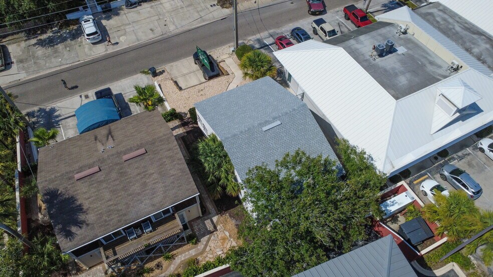 More Photos Of 372 Ahern St, Atlantic Beach Loft Creative Space For Sale