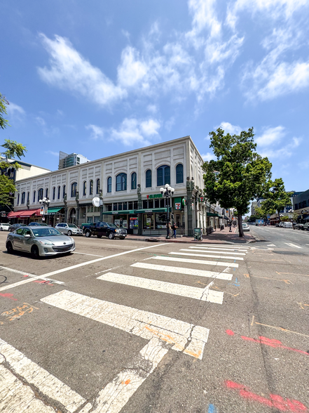 Primary Photo Of 901-933 4th Ave, San Diego Restaurant For Lease