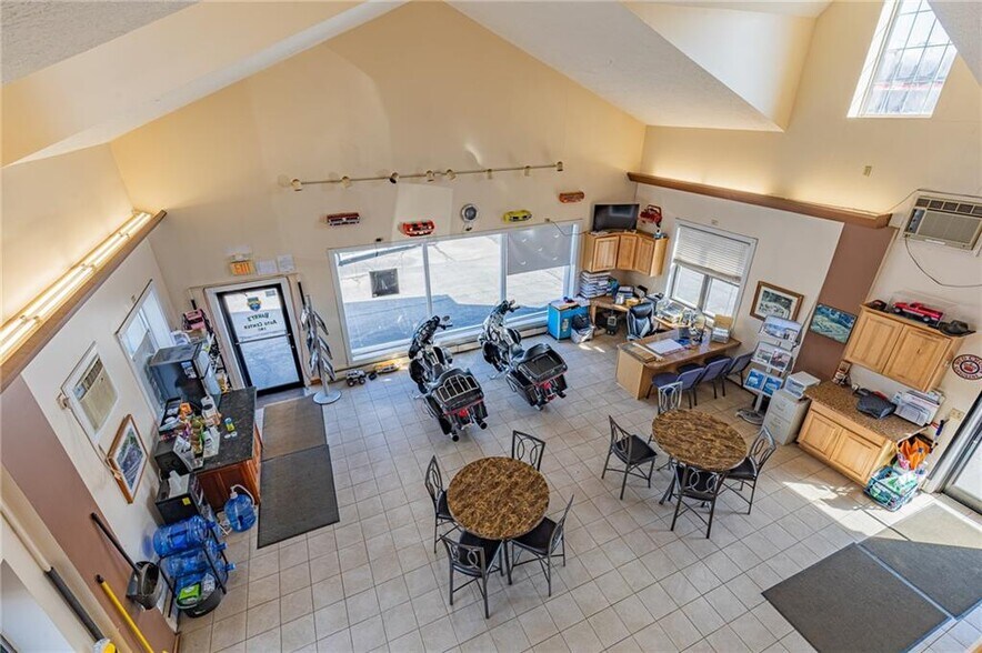 More Photos Of 4577 S Lake Rd, Brockport Auto Dealership For Sale