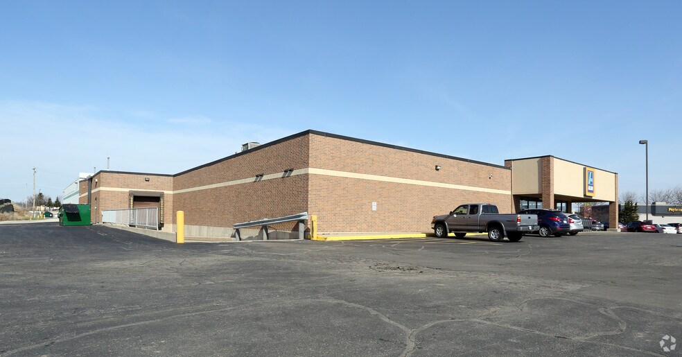 More Photos Of 1900-1964 S Koeller St, Oshkosh Unknown For Lease