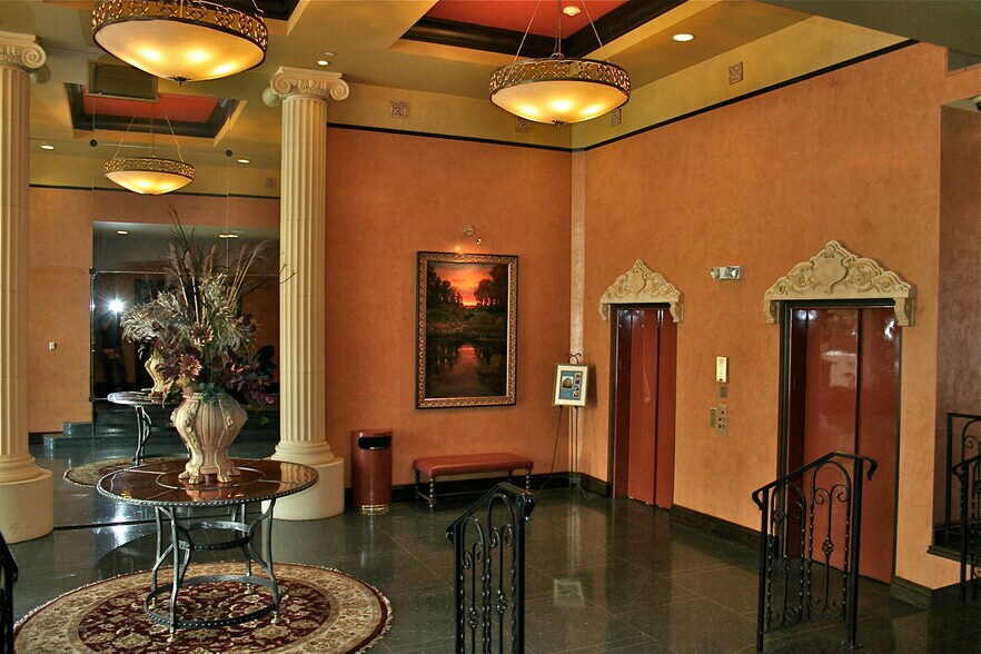 More Photos Of 108 N WASHINGTON St, Spokane Office For Lease