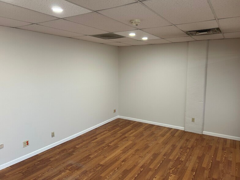 More Photos Of 2201-2211 N Weber St, Colorado Springs Office For Lease